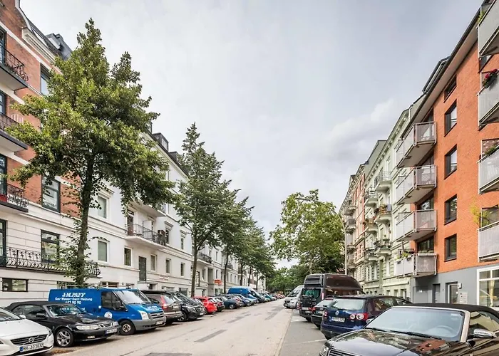 Two Bedroom And Bathrooms Hamborg
