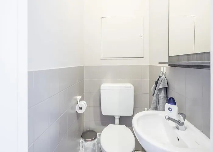 Two Bedroom And Bathrooms Lejlighed